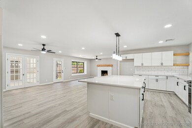 4103 E 53rd Place, Tulsa, OK 74135 - photo 4