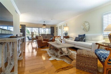 1061 8th St S unit 201, Naples, FL 34102 - photo 3