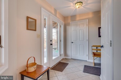 621 Bobcat Dr, Berkeley Springs, WV 25411 - photo 6