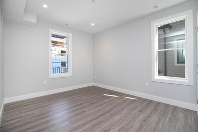 151 Hancock St unit 4, Quincy, MA 02171 - photo 4