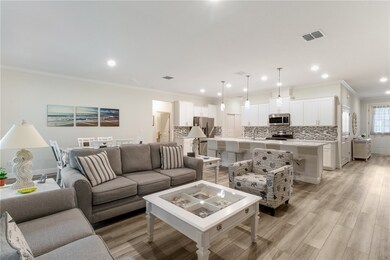 Open plan; great for parties!