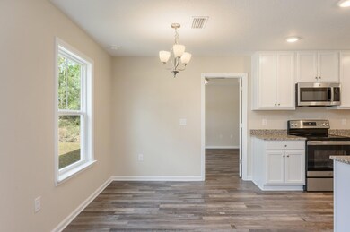 6010 Colton Blaine Ct, Crestview, FL 32539 - photo 7