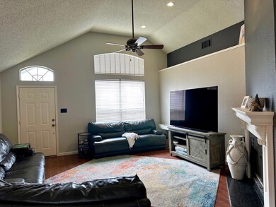 1901 Pine Ridge Dr, Bedford, TX 76021 - photo 4