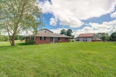 2526 State Hwy B-8