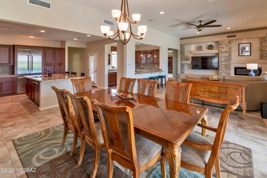 59801 Arroyo Grande Dining and Great Roo