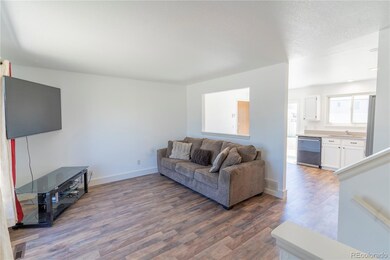 10932 Fairfax Ct, Thornton, CO 80233 - photo 4