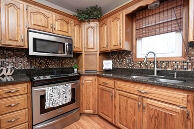 1406 Windsor Ct, Nixa, MO 65714 - photo 7