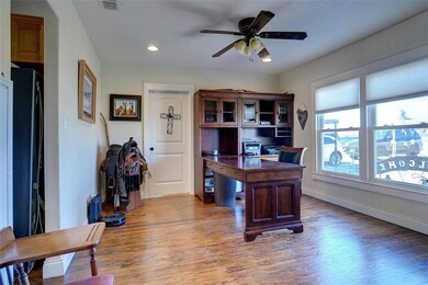 11124 S Fm 730, Azle, TX 76020 - photo 6