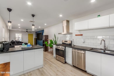 2032 E Harvard St, Phoenix, AZ 85006 - photo 3