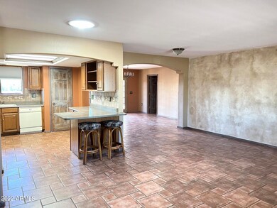 10421 W Salem Dr (25)