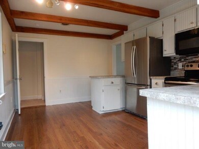 903 E C St, Brunswick, MD 21716 - photo 6