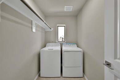 2823 Wilde Redbud Ln, Shenandoah, TX 77385 - photo 6