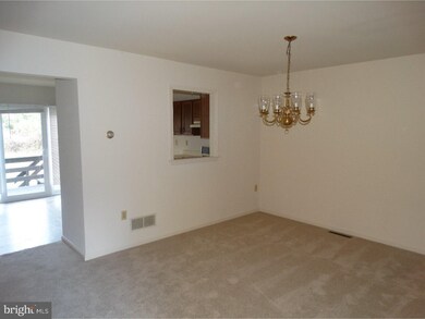 71 Winchester Ct, Reading, PA 19606 - photo 4