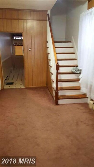 132 N Locust St, Hagerstown, MD 21740 - photo 4