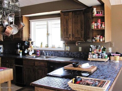 Lots of kitchen counter space