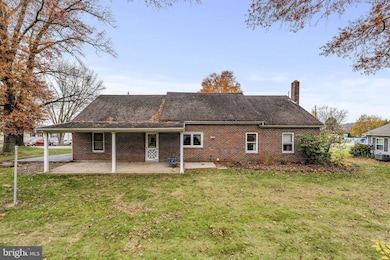 1245 W Swartzville Rd, Reinholds, PA 17569 - photo 2