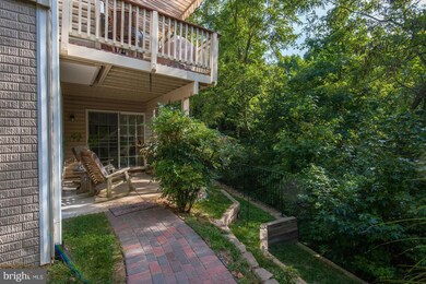 12428 Winsford Mews, Woodbridge, VA 22192 - photo 3