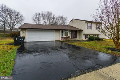 12218 Kings Arrow St, Bowie, MD 20721 - photo 2