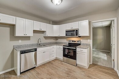 12 Cardinal Ln unit 1000, Howell, NJ 07731 - photo 2