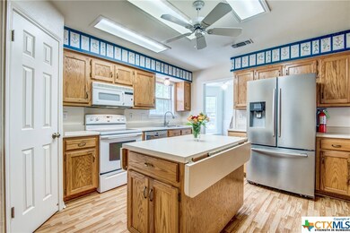 730 Fair Ln, New Braunfels, TX 78130 - photo 6