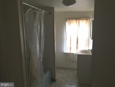 445 Chestnut St, Williamstown, NJ 08094 - photo 4