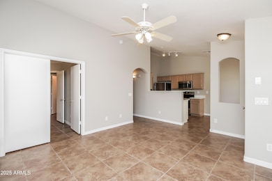 003-photo-living-room-8405759