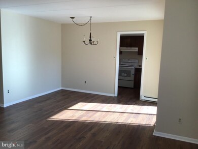 100 Winding Way unit A14, Downingtown, PA 19335 - photo 4