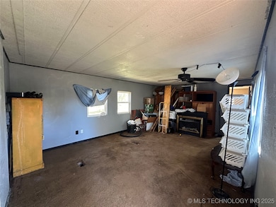 310 E Audd Ave, Checotah, OK 74426 - photo 2