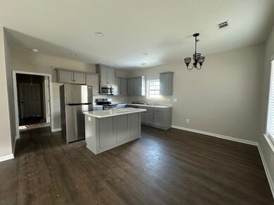 1233 SW Elliotts Ave, Columbus, GA 31903 - photo 3