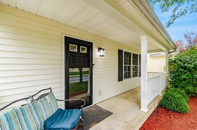 1389 Geranium Dr unit 268, Blacklick, OH 43004 - photo 4