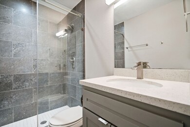3412 Graustark St unit 7, Houston, TX 77006 - photo 2