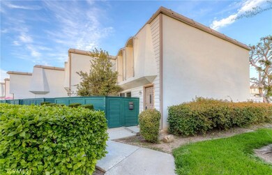 8134 Hunter Green, Buena Park, CA 90621 - photo 4