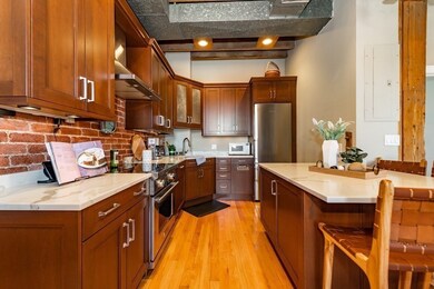 120 Fulton St unit 4E, Boston, MA 02109 - photo 2