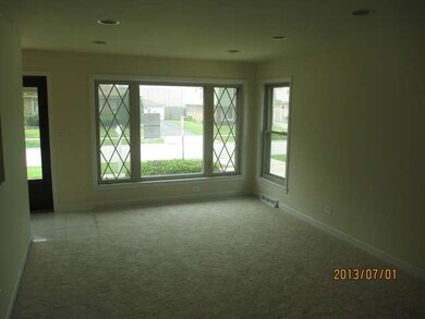 4553 Scott St, Schiller Park, IL 60176 - photo 2