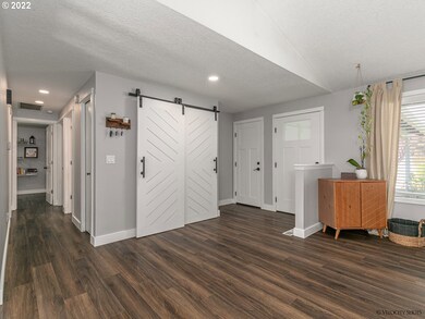 239 SW 12th Ave, Canby, OR 97013 - photo 5