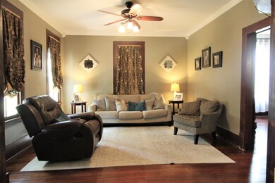125 e 8th St - Living Room 2
