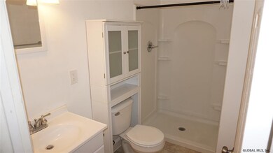 9 Caroline St, Saratoga Springs, NY 12866 - photo 7