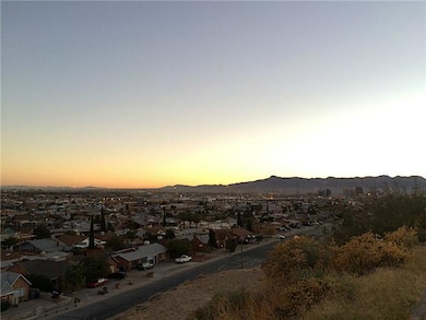 2707 Scenic Crest Cir, El Paso, TX 79930 - photo 3