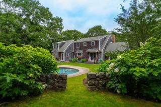 4 S Vine Ln, Vineyard Haven, MA 02568 - photo 2