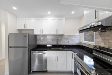 590 Whitney Ave unit 3, New Haven, CT 06511 - photo 4