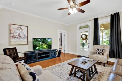 506 N Adams St, Fredericksburg, TX 78624 - photo 7