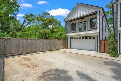 1034 Melneeka Ln, Houston, TX 77091 - photo 2