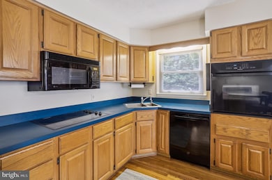 970 Round Top Dr, Annapolis, MD 21409 - photo 2