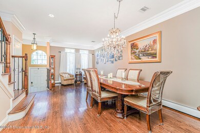 104 Presentation Cir, Staten Island, NY 10312 - photo 6