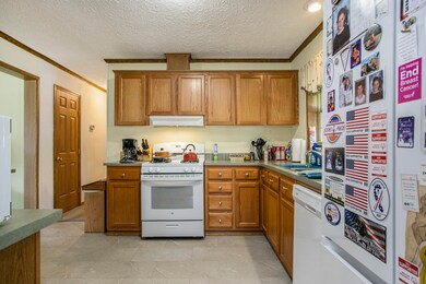 857_7_Kitchen