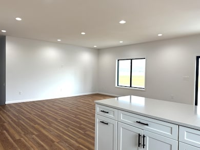 267 W Midland Rd, Auburn, MI 48611 - photo 5