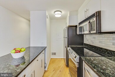 1426 Rhode Island Ave NW unit E, Washington, DC 20005 - photo 5