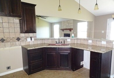 201 Mary L Evans Rd, Lufkin, TX 75904 - photo 6