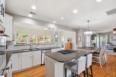 137 Hammett Pond Ct, Greer, SC 29650 - photo 3