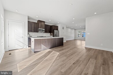 107 Sage Creek Ct, Manassas Park, VA 20111 - photo 5